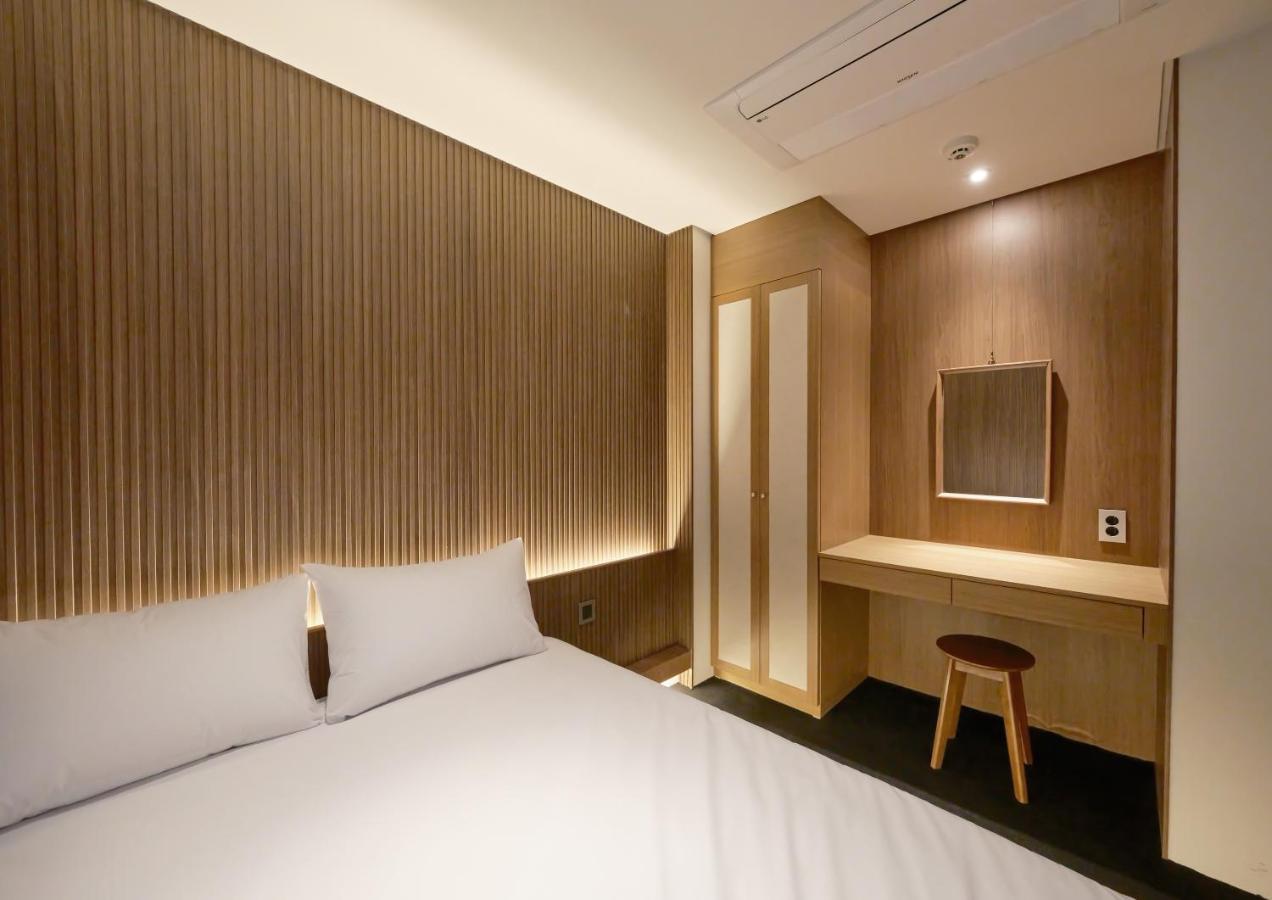 Uh Suite The Myeongdong Seul Exterior foto