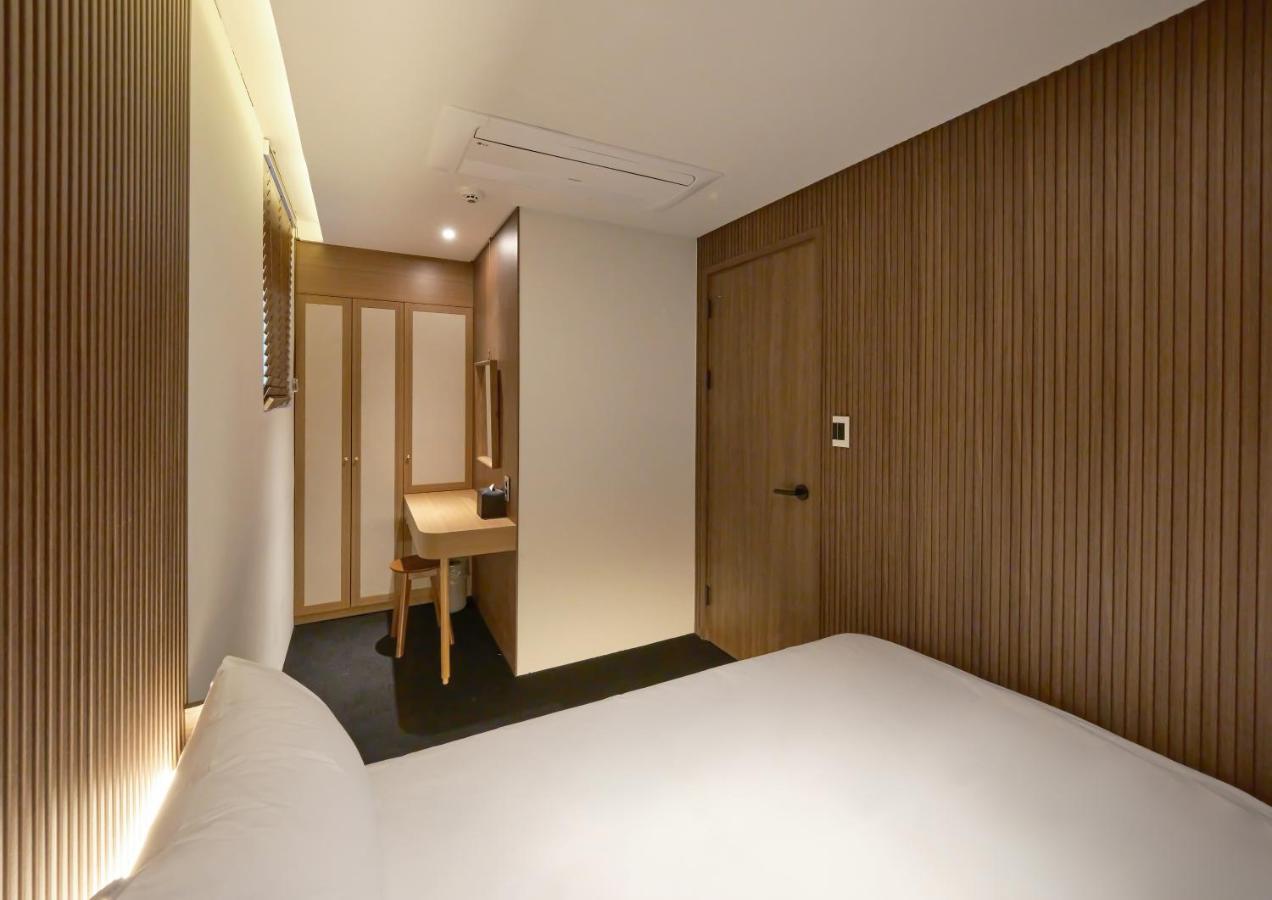 Uh Suite The Myeongdong Seul Exterior foto